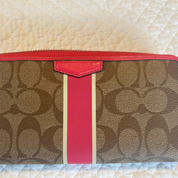 Coach Purse & Wallet Set - Picture 4 of 6